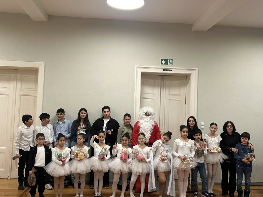 ՄԱՆԿԱՊԱՏԱՆԵԿԱՆ ՀԱՆԴԻՍՈԻԹՅՈԻՆ․ «Պարում են փաթիլները» ❄️